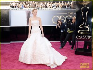 jennifer-lawrence-oscars-2013