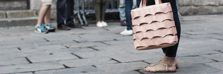 Invierte en complementos. Conoce Lupo lupo nude