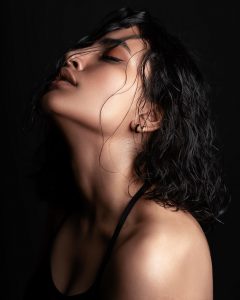 melena pelo rizado 2023